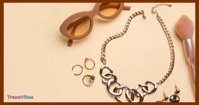 accessory pieces